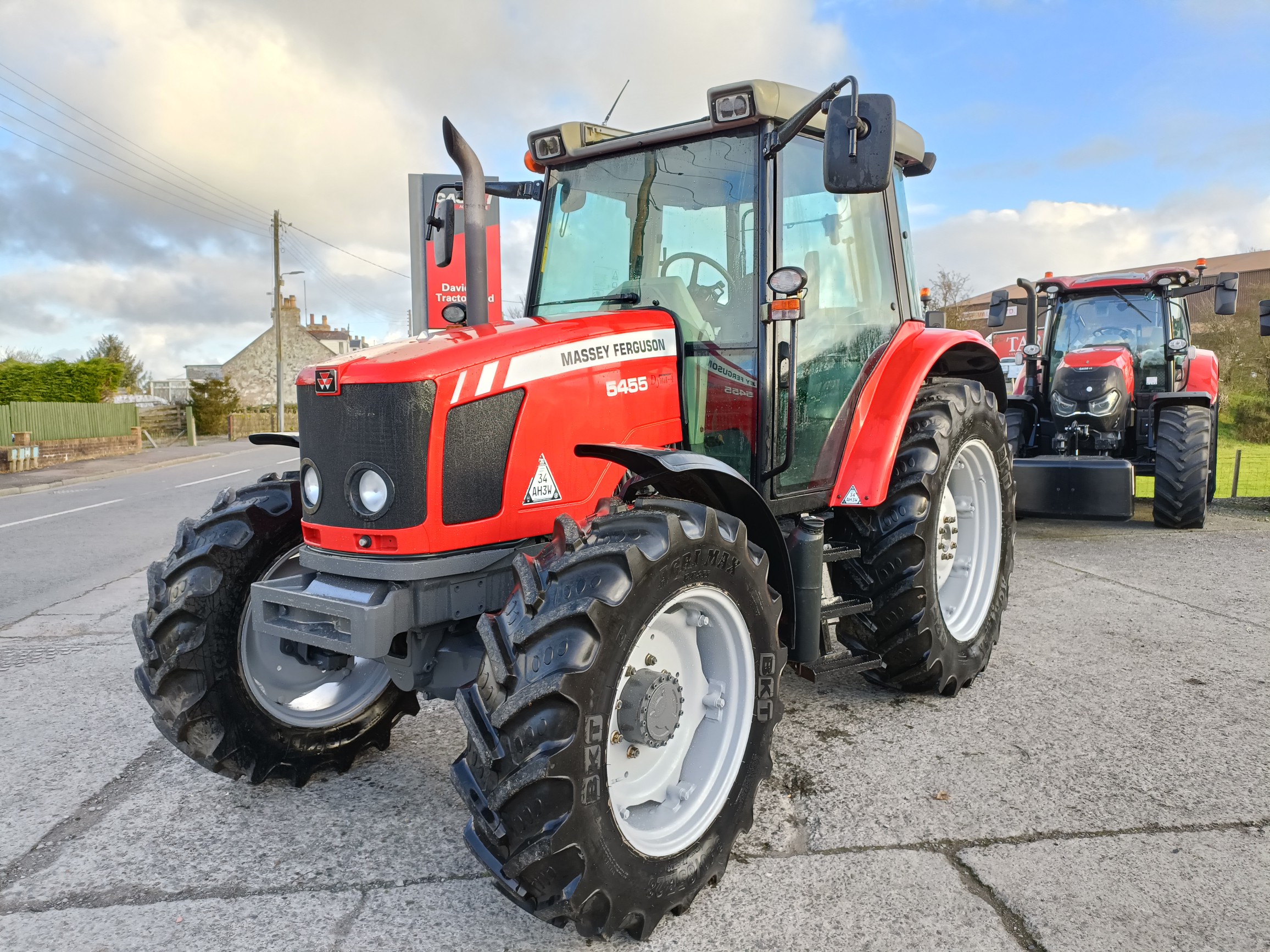 Massey Ferguson 5455 - Davidson Tractors